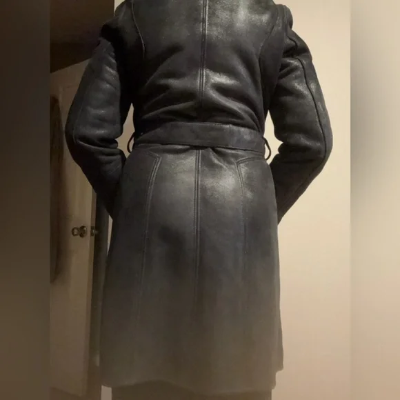 Andrew Marc- Women's Black Shearling Leather Belted Coat/EUC/Size S - Picture 4 of 15